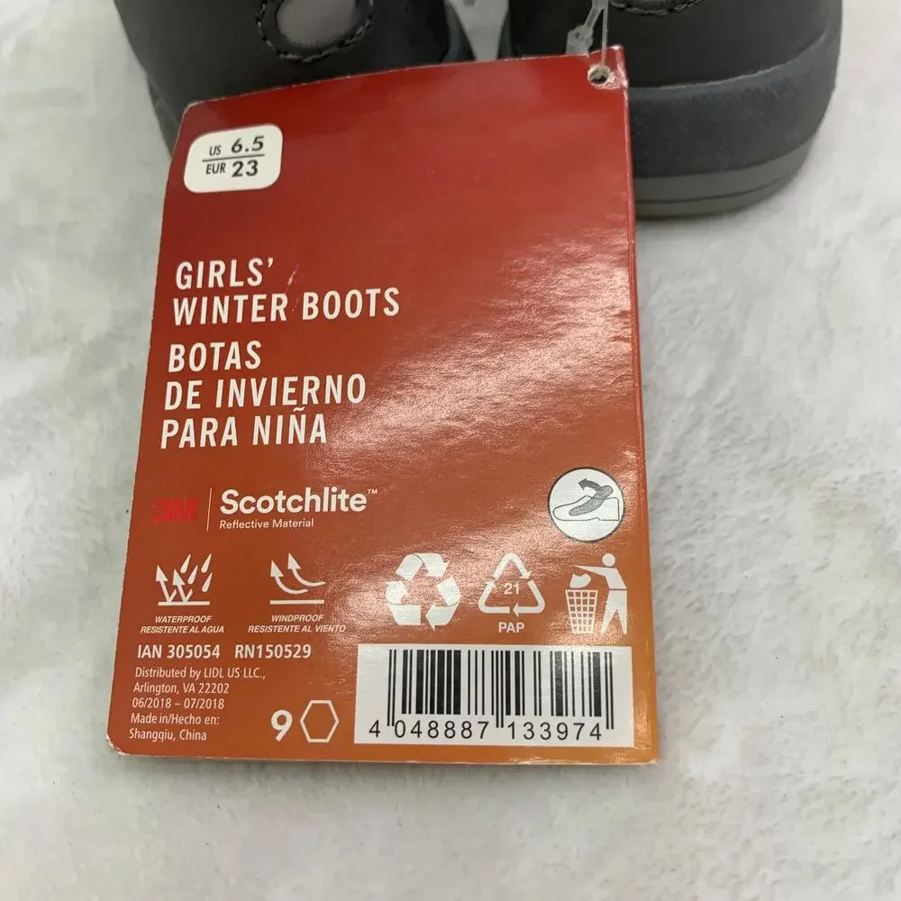 NWT 3M Scotchlite Toddlers Girls 6.5 Winter Boots Gray Snowflakes Waterproof